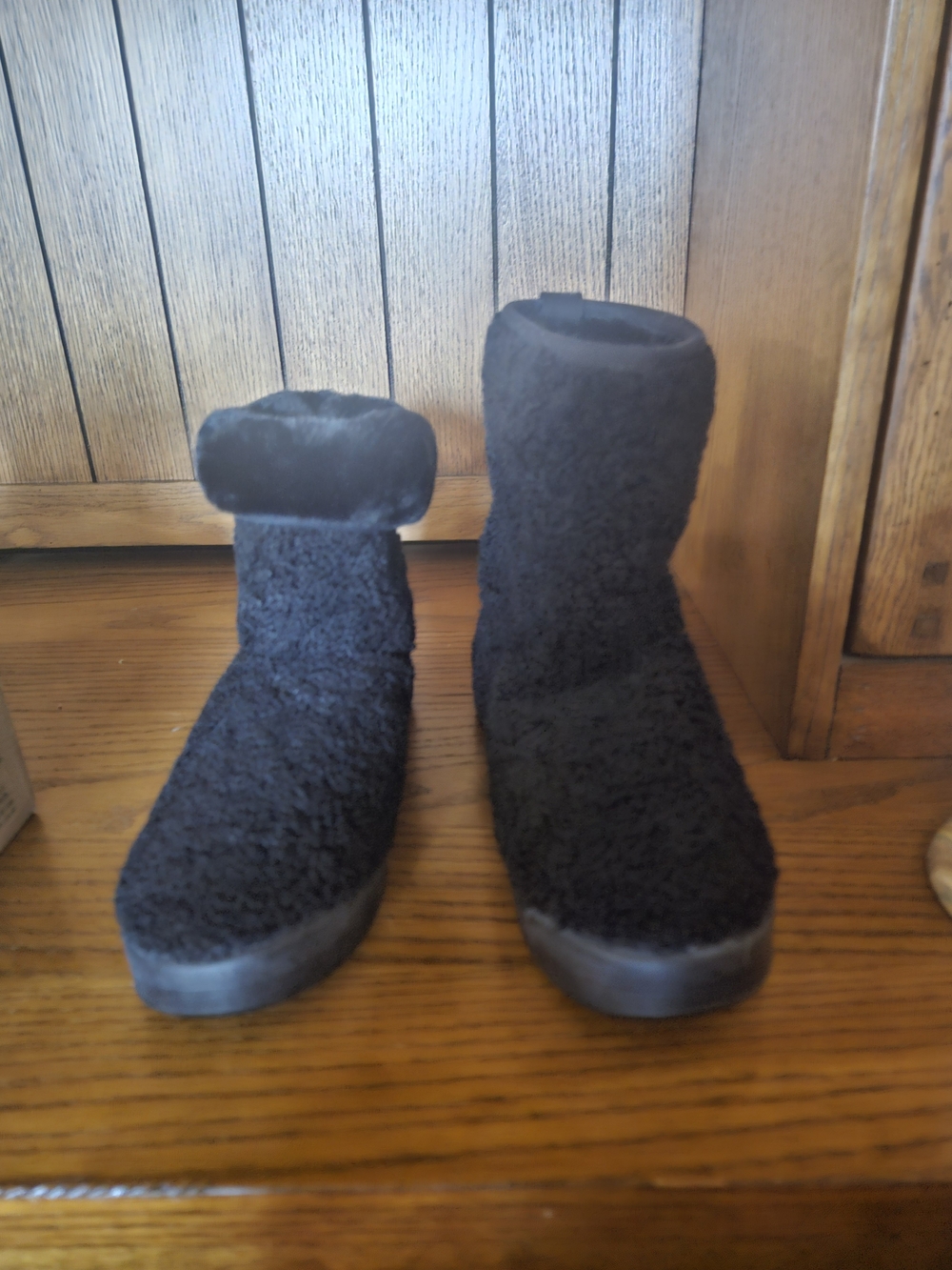 Keds Black Fuzzy Boots For Women - Never Worn